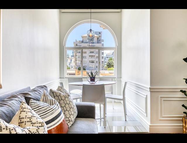 2 BEDROOM APARTMENT RENTED IN SEA POINT